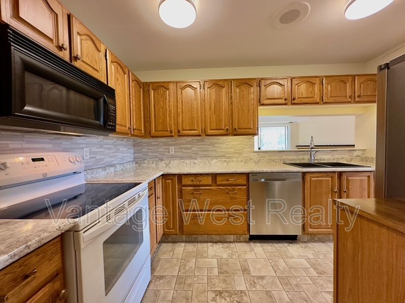 1st image of 1045 Sutherland Ave Unit 328