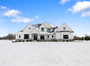 549 Morningstar Rd, Auburn, IN 46706