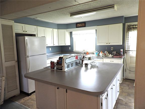 2nd image of 306 Poland Rd