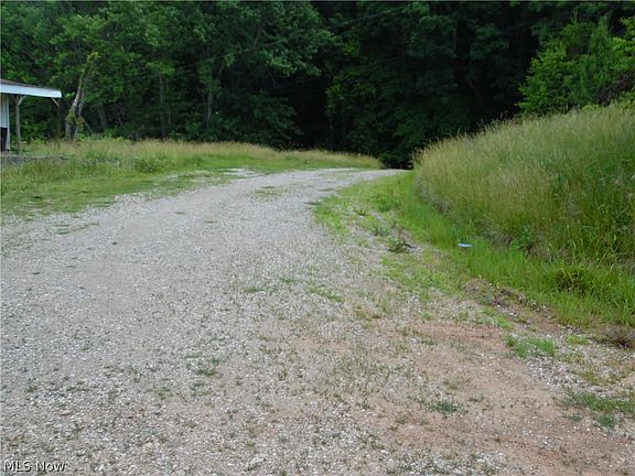 2nd image of 84 Sealy Ridge Rd