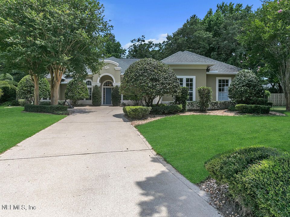 1st image of 929 E PLEASANT Place