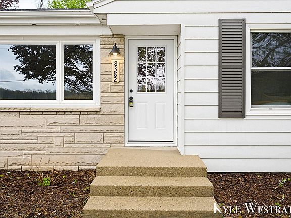 4th image of 8382 E G Ave