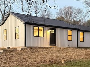 852 State Route 132, Clarksville, OH 45113