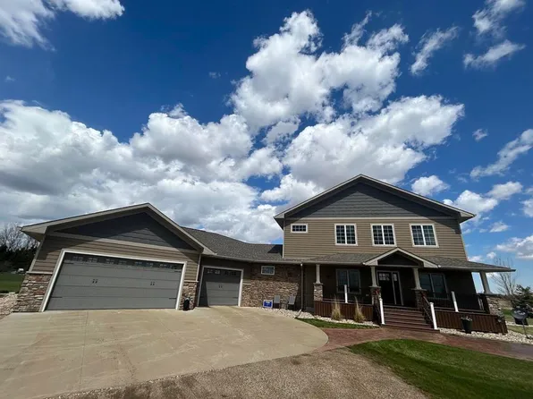 38286 10th Ave W, Redfield, SD 57469