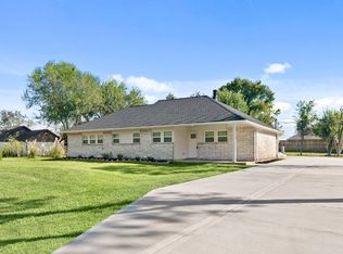 6116 Dee Rd, Pearland, TX 77581