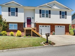 212 Stone Edge Cir, Kingsport, TN 37660