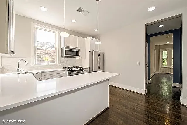 1957 N Fremont St #3
