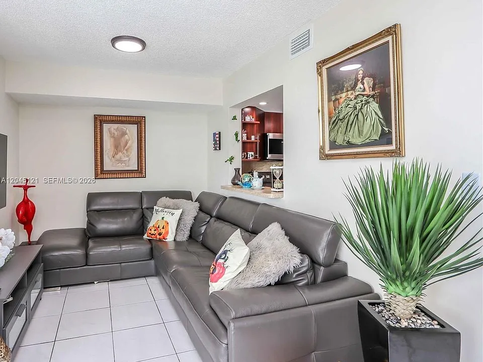 2055 SW 122nd Ave #306