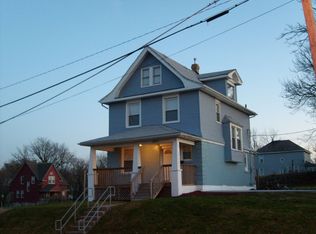 2017 E 29th St, Kansas City, MO 64109