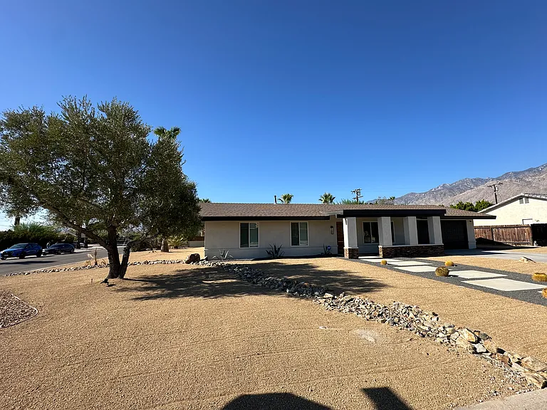 2897 E San Marino Rd — Photo 30