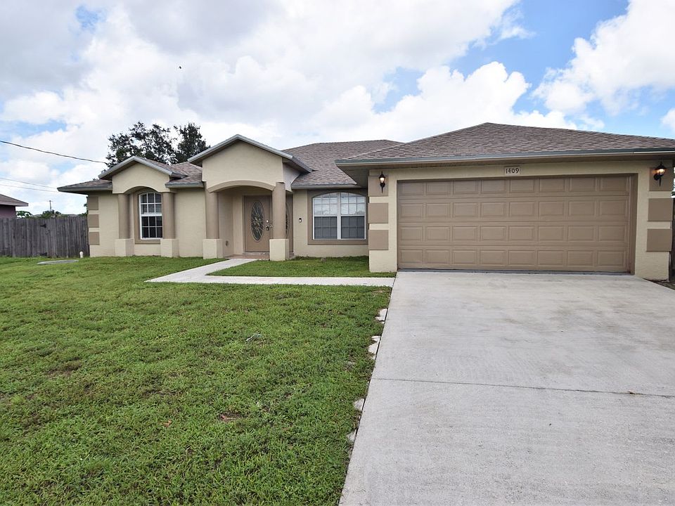 1st image of 1409 SW Algardi Ln