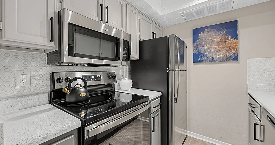 Skyler Apartments — Photo 4