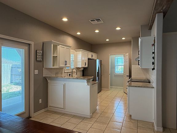 5th image of 15637 Palmira Ave APT A