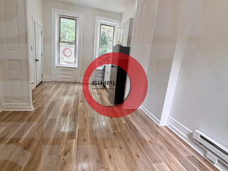434 Woodward St — Photo 3