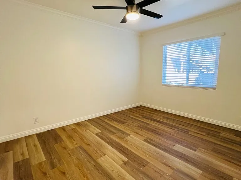 4040 Palmwood — Photo 10
