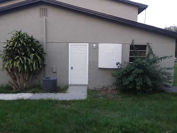 5th image of 797 Lucaya Dr
