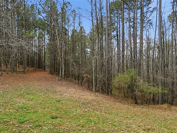 4th image of 2025 Soap Creek Rd #2