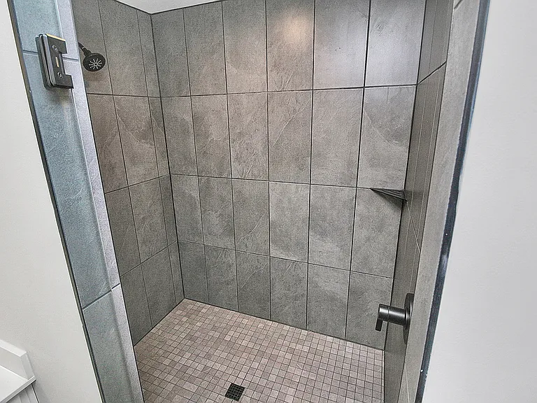 2957 Ross Ave — Photo 16