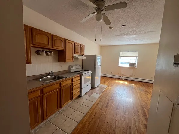 1455 Mineral Spring Ave, Providence, RI