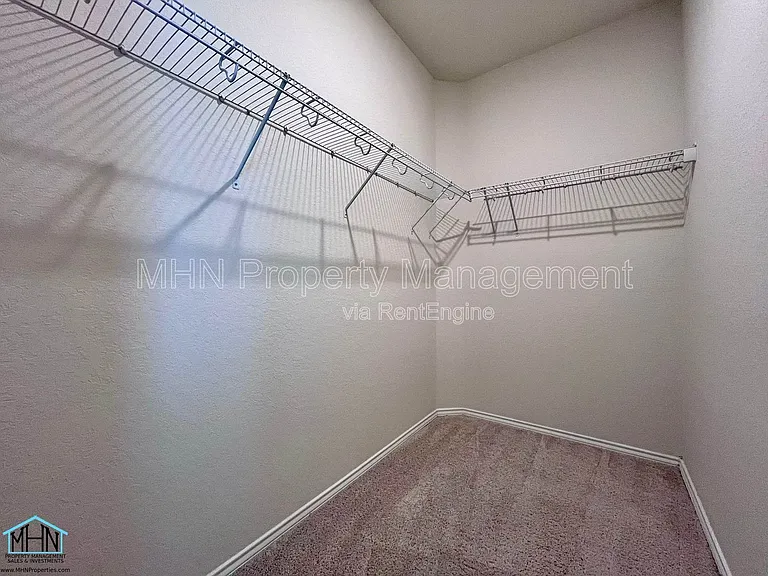 4105 Paddock Trl — Photo 24