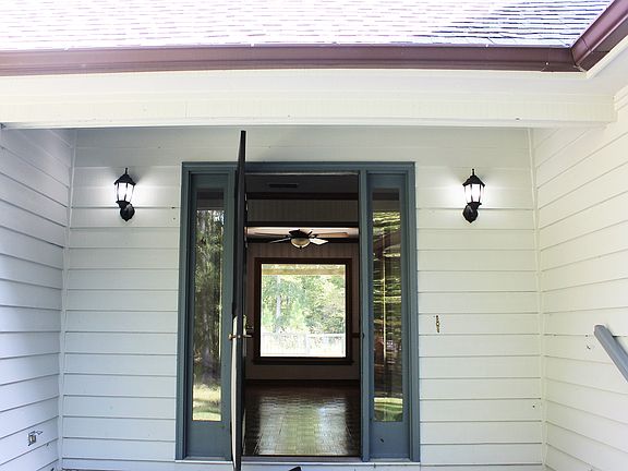 3rd image of 6101 Rockyrun Ct