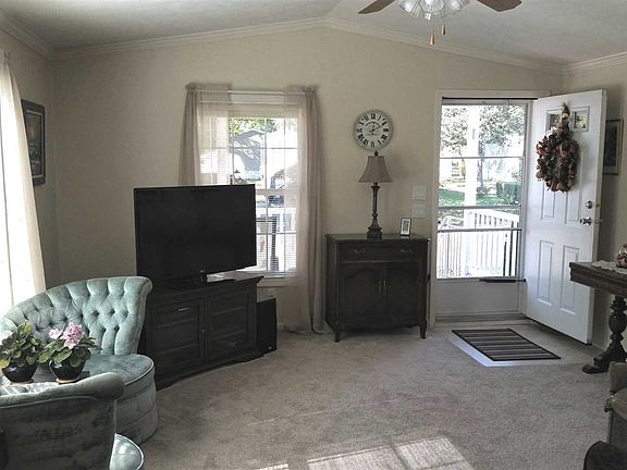 2nd image of 81 N Kerry Dr