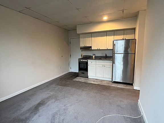 2nd image of 311 S 13th St APT 304