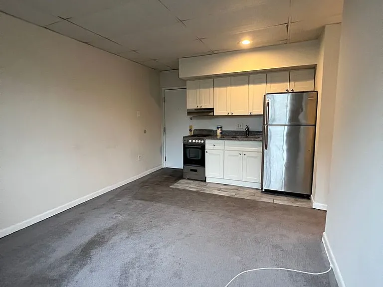 Morris Apartments — Photo 29