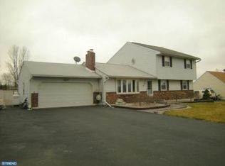 3302 Flint Hill Rd, Coopersburg, PA 18036