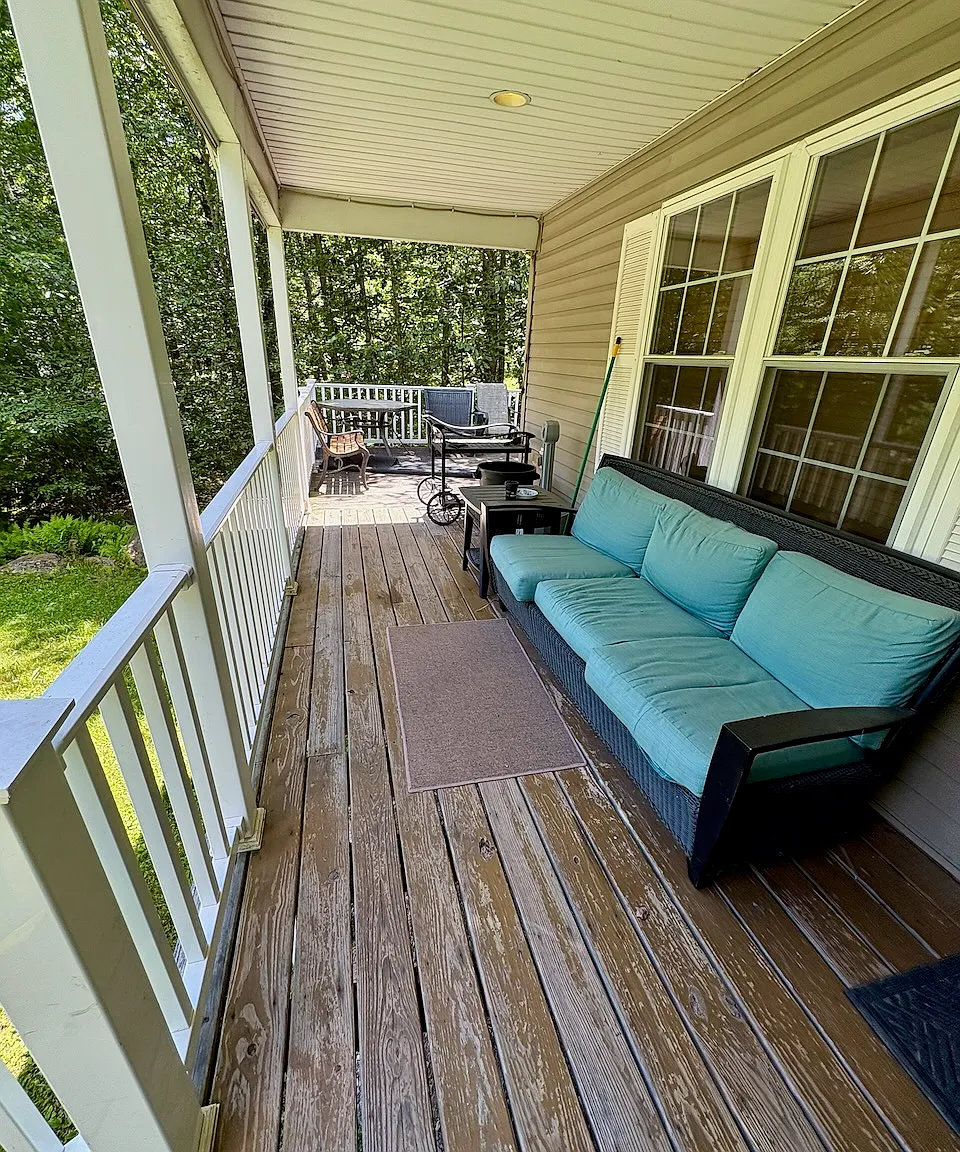 5 bed, 3000 sqft, $3,100 — Photo 2