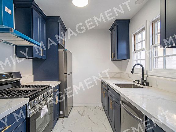 5th image of 1745 Grevelia St APT 13