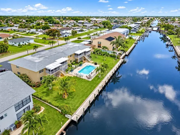 1022 SE 46th St APT 1D, Cape Coral, FL 33904