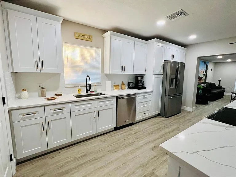 10341 Kumquat Ln — Photo 11
