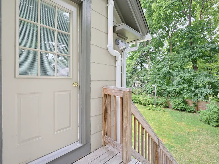 17 Church Ct — Photo 27