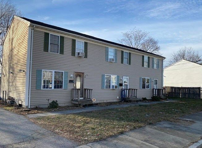 1st image of 32 Hillwood St