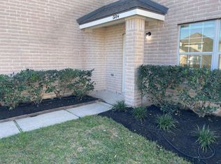 12704 Rio Nueces Ln, Rosharon, TX 77583