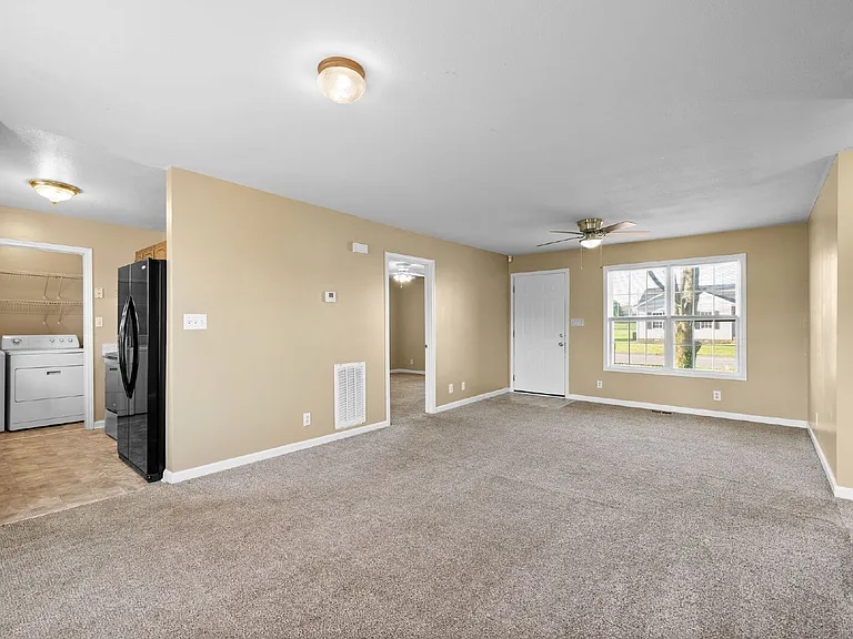 521 Gainey Dr — Photo 9