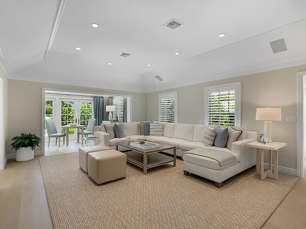 233 Silver Moss Dr, Indian River Shores, FL 32963