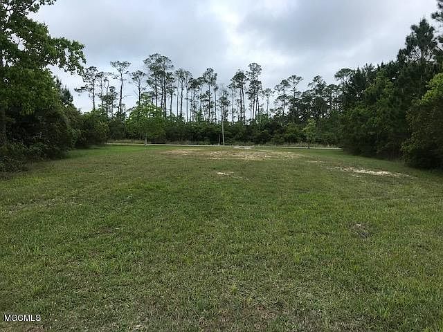 1st image of 1321 Kalaepohuku Dr