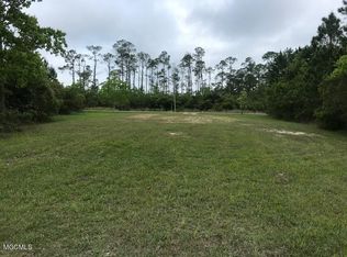 1321 Kalaepohuku Dr, Diamondhead, MS 39525