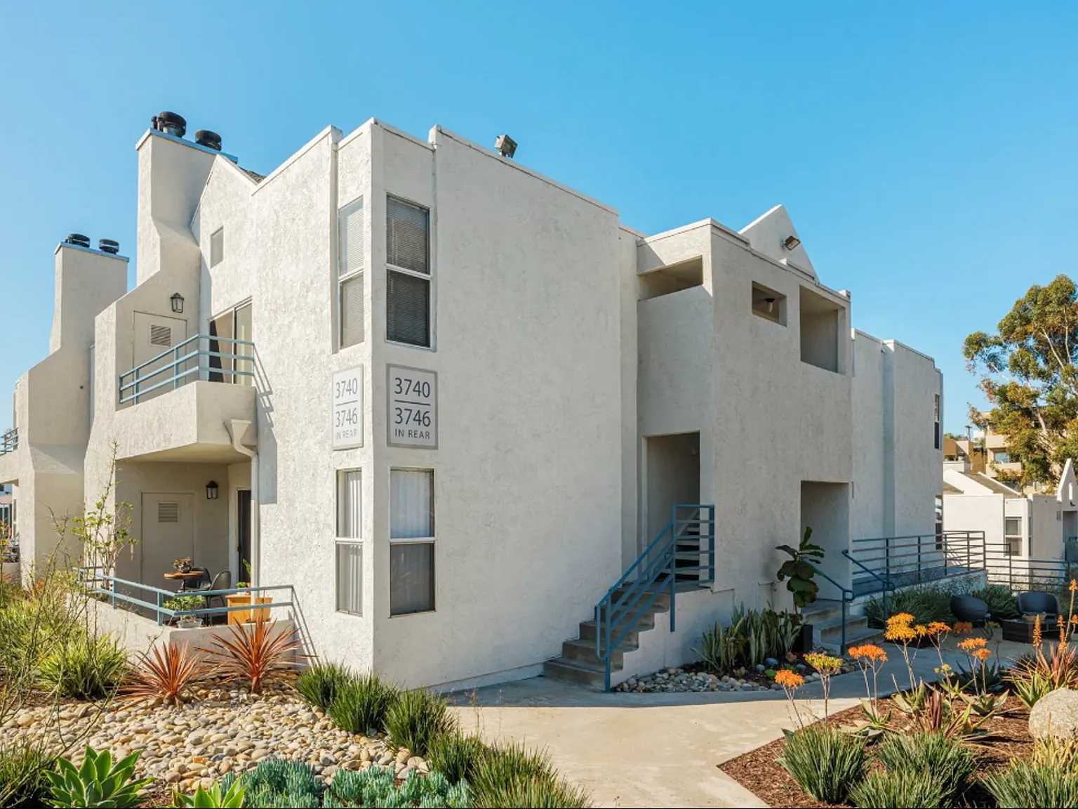 Available Apartment in North Park — Photo 2