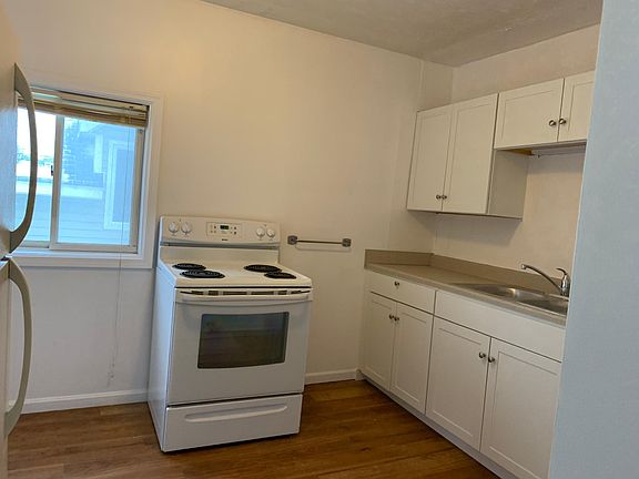 3rd image of 114 E River St #2