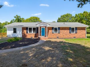 235 Lakecrest Rd, Eden, NC 27288
