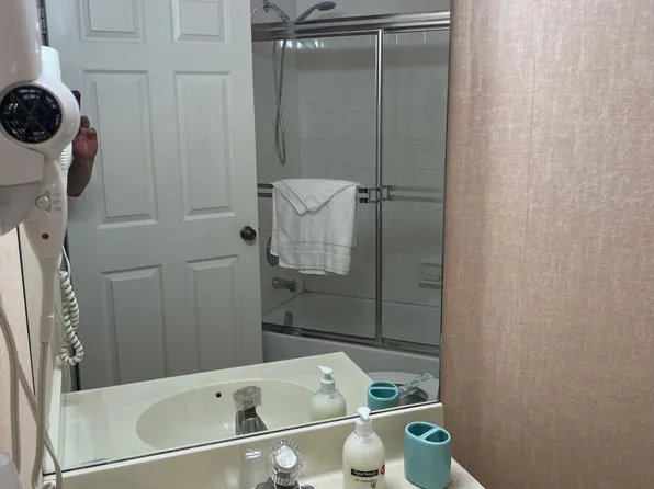 (undisclosed Address), Pt Saint Lucie, FL 34986