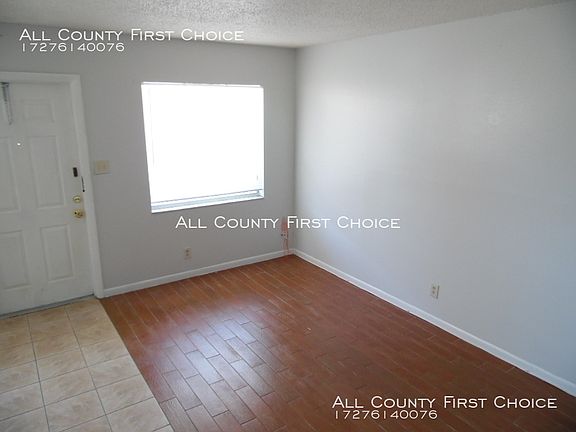 4th image of 460 93rd Ave N APT 6