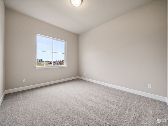 5th image of 20836 156th Street E #121
