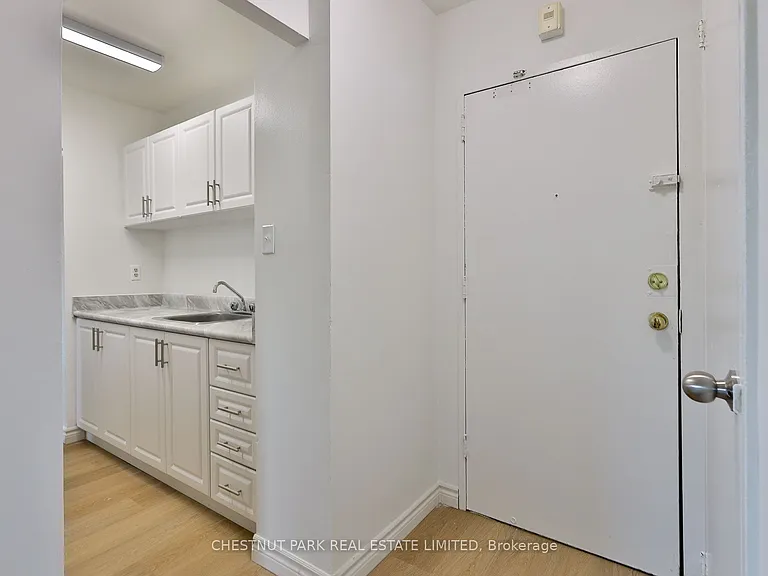 888 Glen St #507 — Photo 34