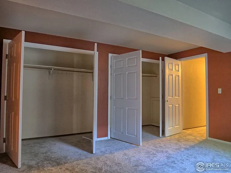 2426 S High St — Photo 18
