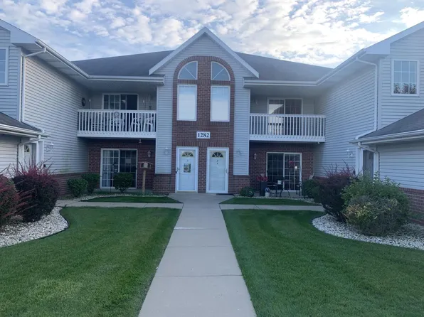 1282 Village Centre DRIVE #7, Kenosha, WI 53144