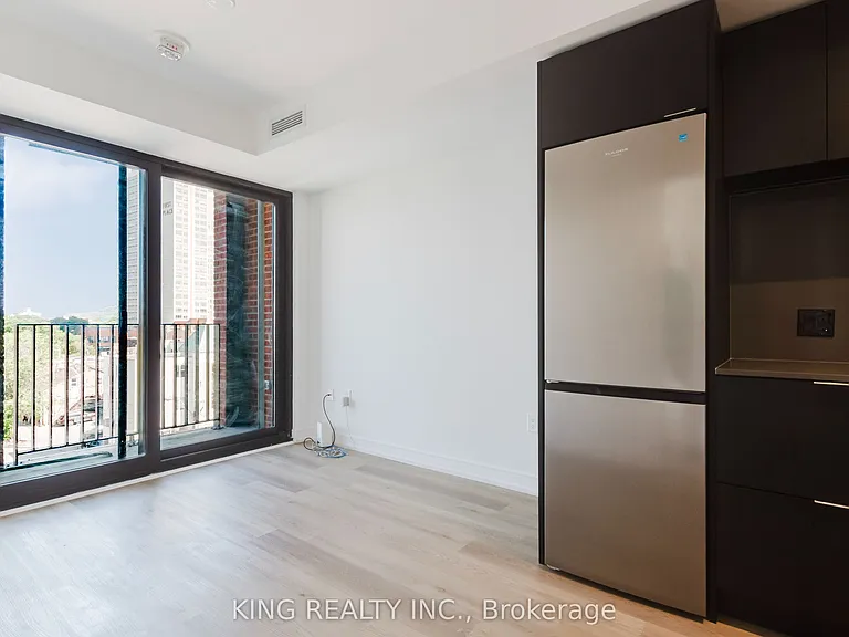 1 Jarvis St #531 — Photo 24